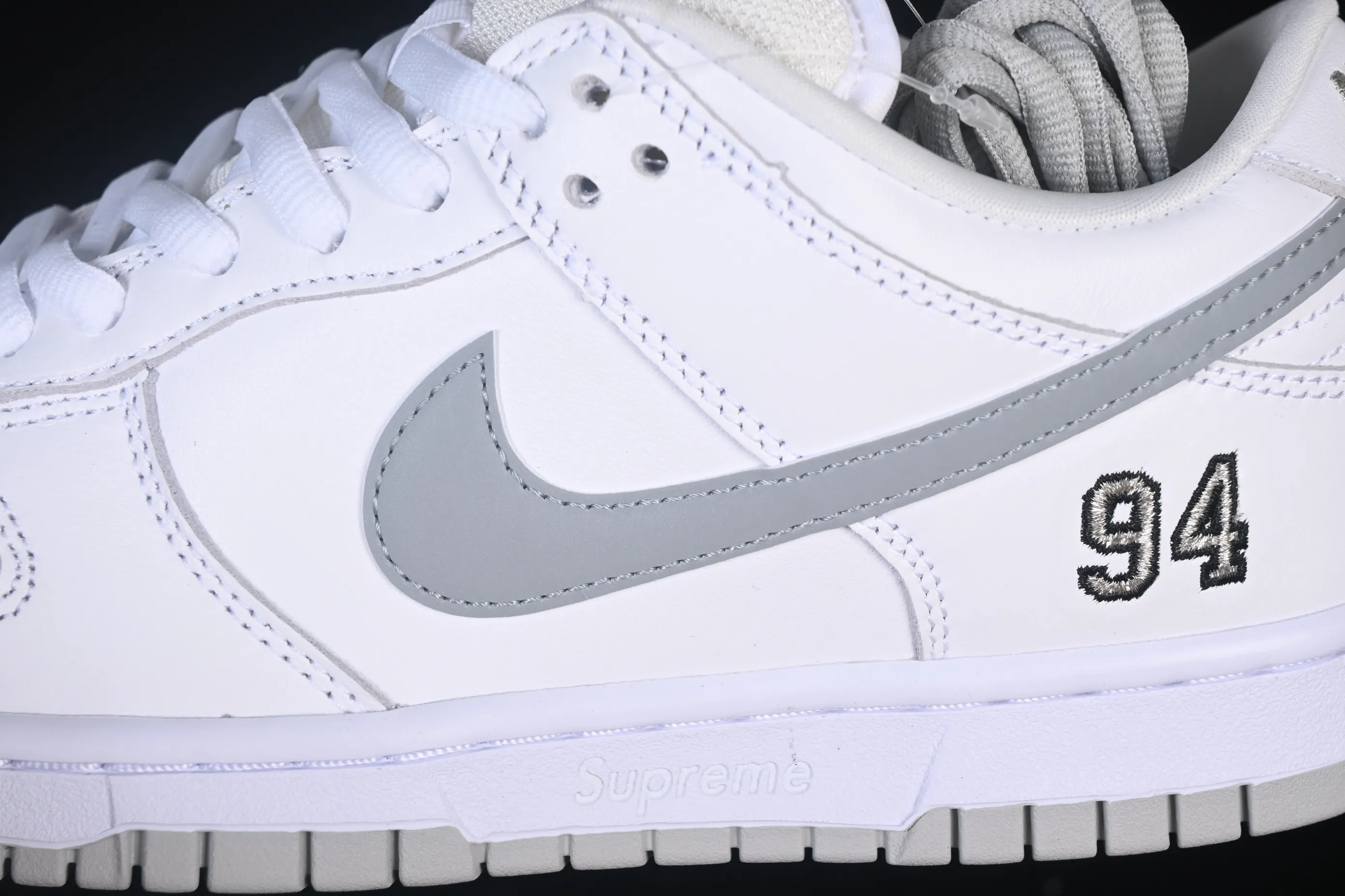 All categories Nk SB Dunk Series Nk SB Dunk Low low-top sneakers C version Supreme x Nike Dunk SB Dunk Low joint brown and yellow low-top casual skateboard shoes HQ8487-100